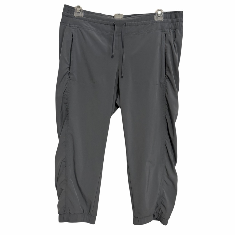 Athleta La Viva Capri Jogger Pants Women’s Size 8 Gray Pull On Elastic Bottom